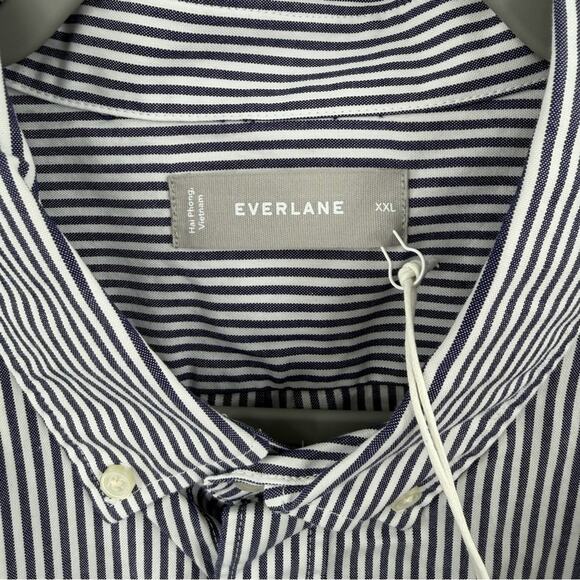 Everlane Other - Everlane Cotton Slim Button Down Shirt in navy white Size XXL